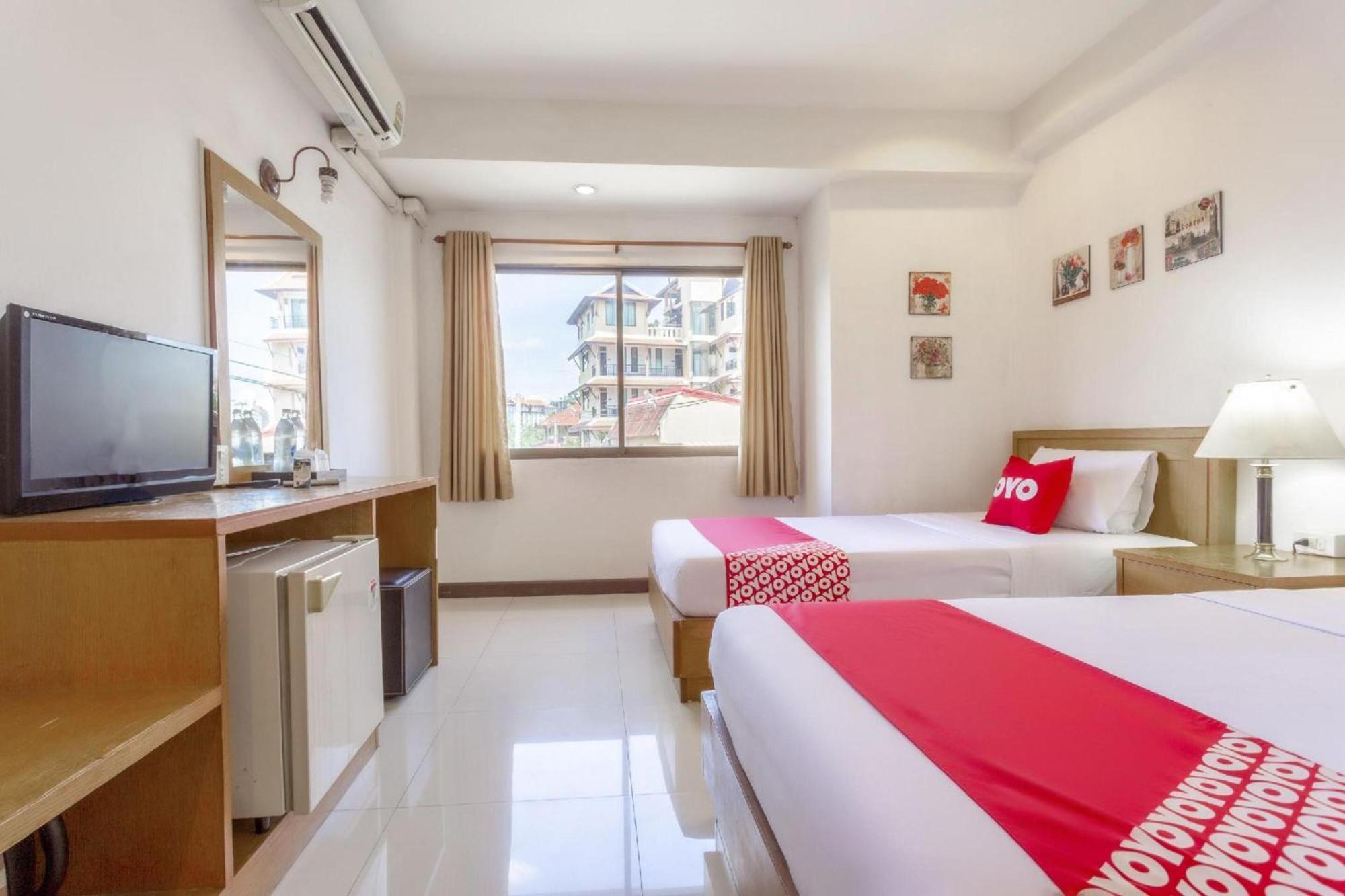 Super Oyo 1096 Winner Inn Hotel Chiang Mai Exterior photo