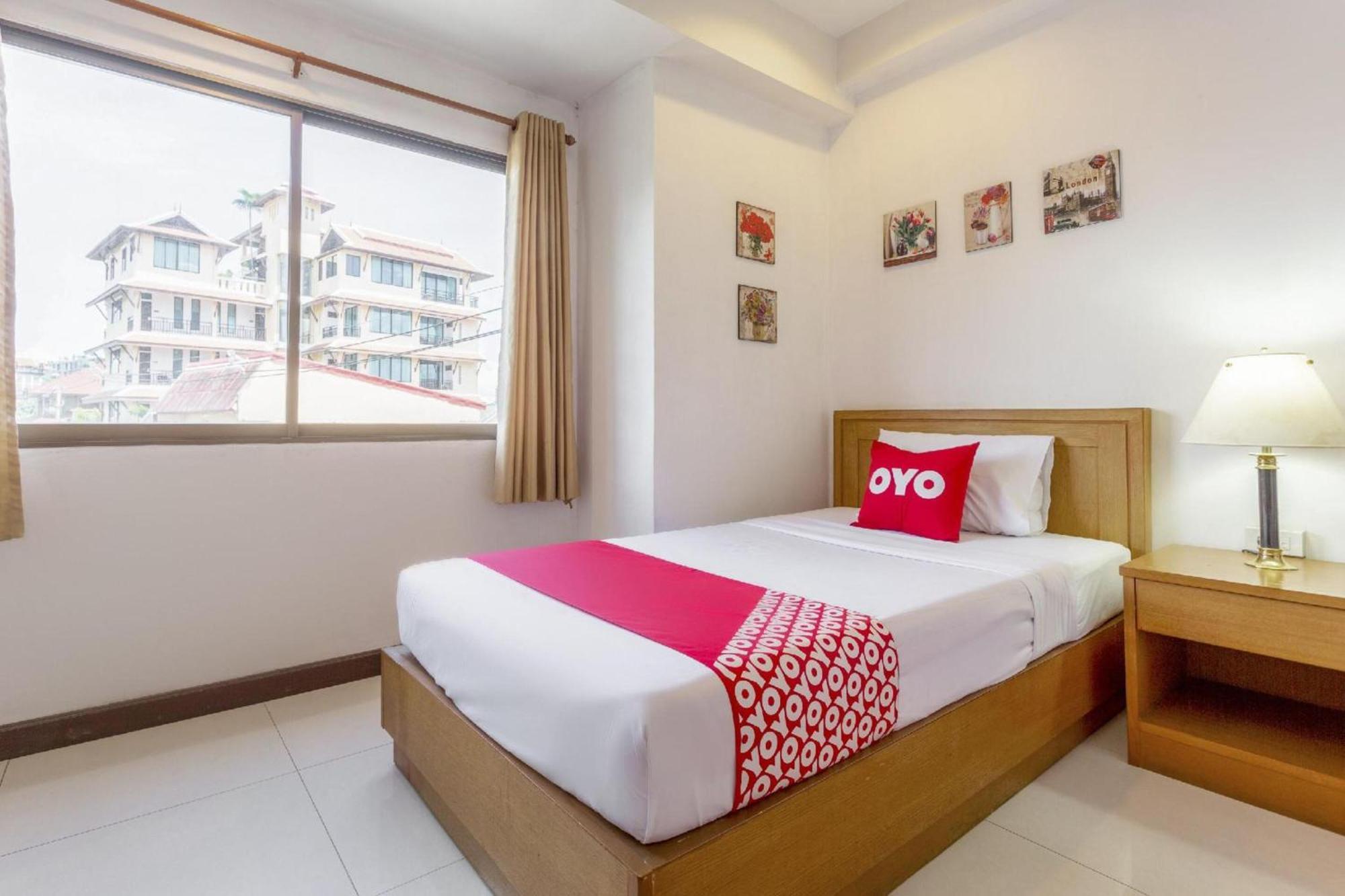 Super Oyo 1096 Winner Inn Hotel Chiang Mai Exterior photo