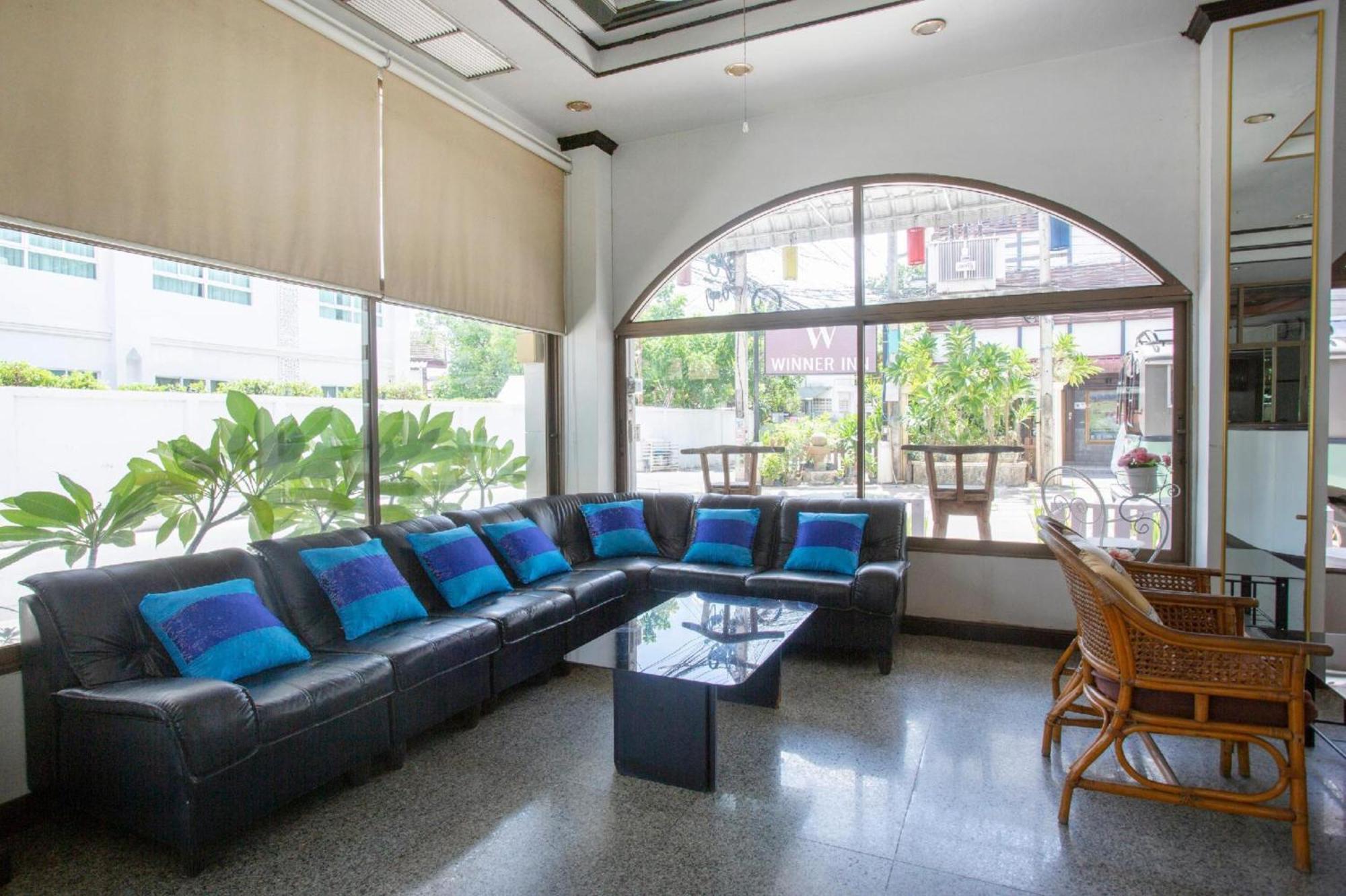 Super Oyo 1096 Winner Inn Hotel Chiang Mai Exterior photo