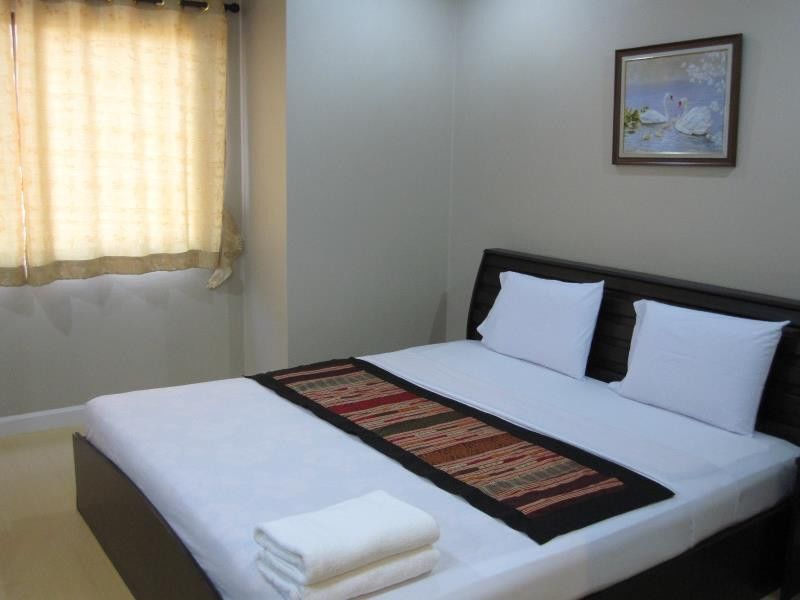 Super Oyo 1096 Winner Inn Hotel Chiang Mai Exterior photo
