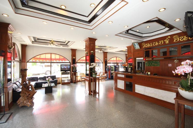 Super Oyo 1096 Winner Inn Hotel Chiang Mai Exterior photo
